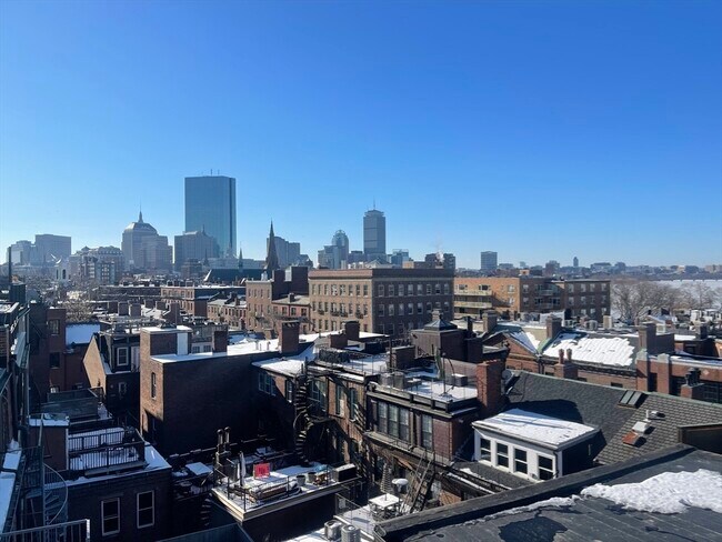 Building Photo - 76 W Cedar St