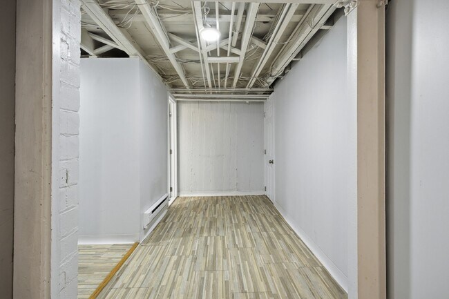 Building Photo - 1500 44th St NW