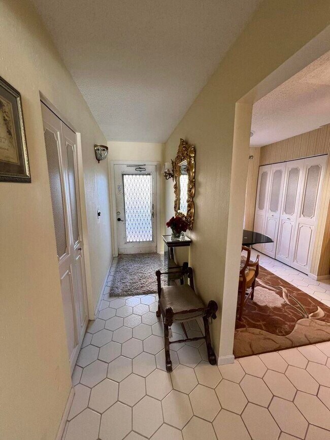 Building Photo - 14575 Bonaire Blvd
