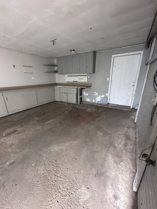 Building Photo - 21271 Priday Ave