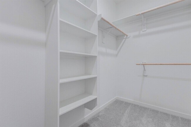 Building Photo - 5819 Majestic Sky Dr