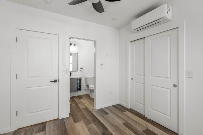 Building Photo - 5318 Walton Ave