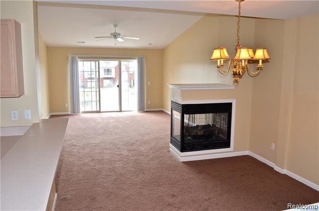 Building Photo - 43513 Pendleton Cir