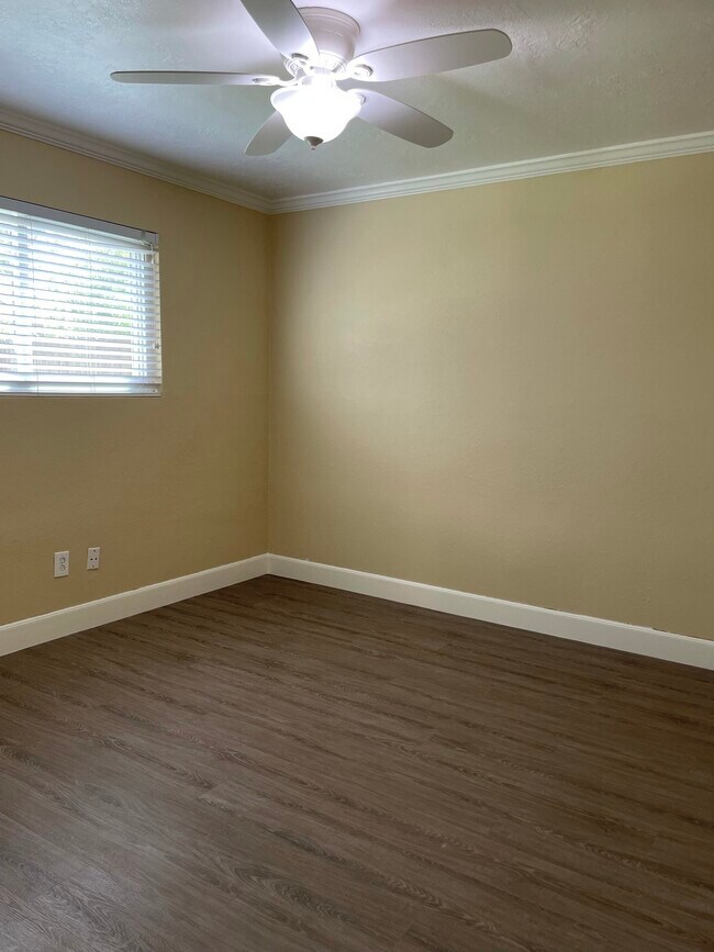 Building Photo - 6831 Wellwood Ct