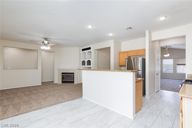 Building Photo - 2598 Highland Cliff Dr