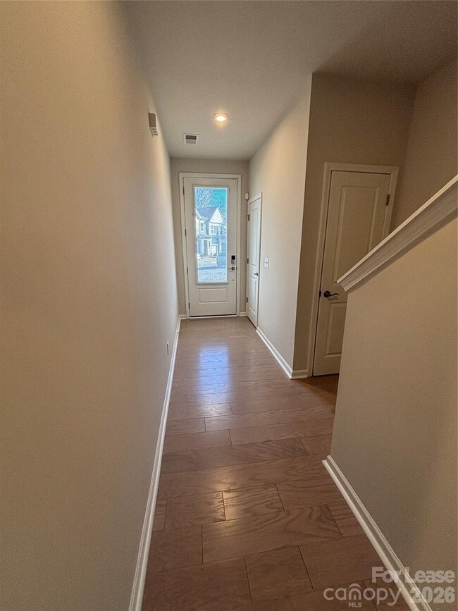 Building Photo - 5200 Somerset Hill Ln