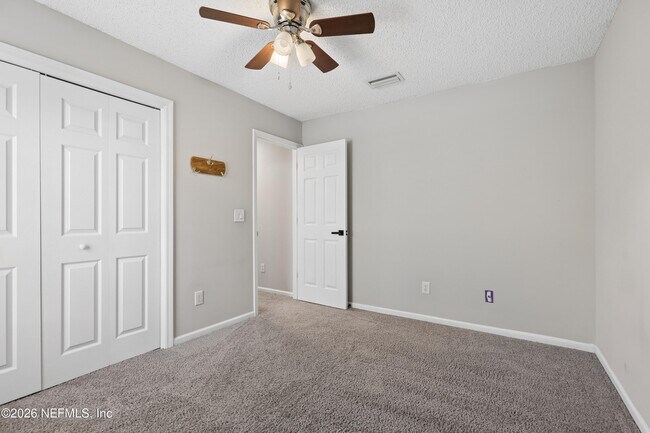 Building Photo - 3422 Brahma Bull Ct