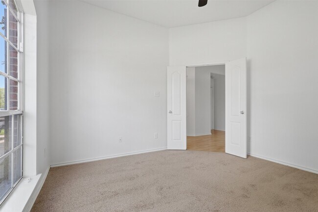 Building Photo - 19319 Arbor Pines Ln