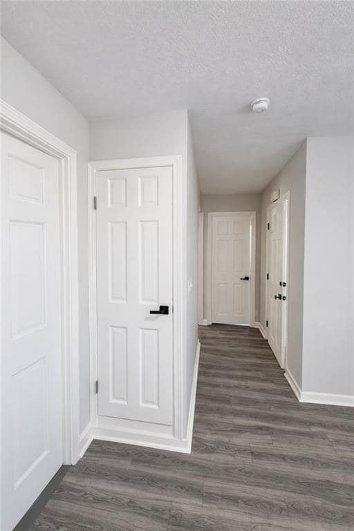 Building Photo - 71 E George St