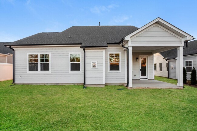 Building Photo - 3BR/3BA w/ Designated Office & Loft