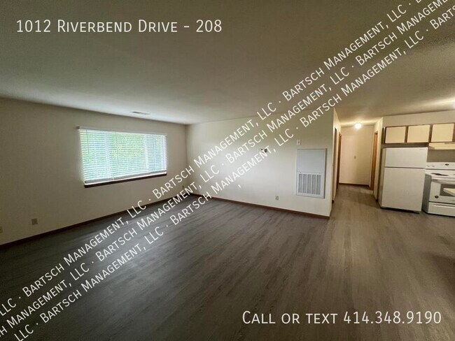 Building Photo - 1012 Riverbend Dr