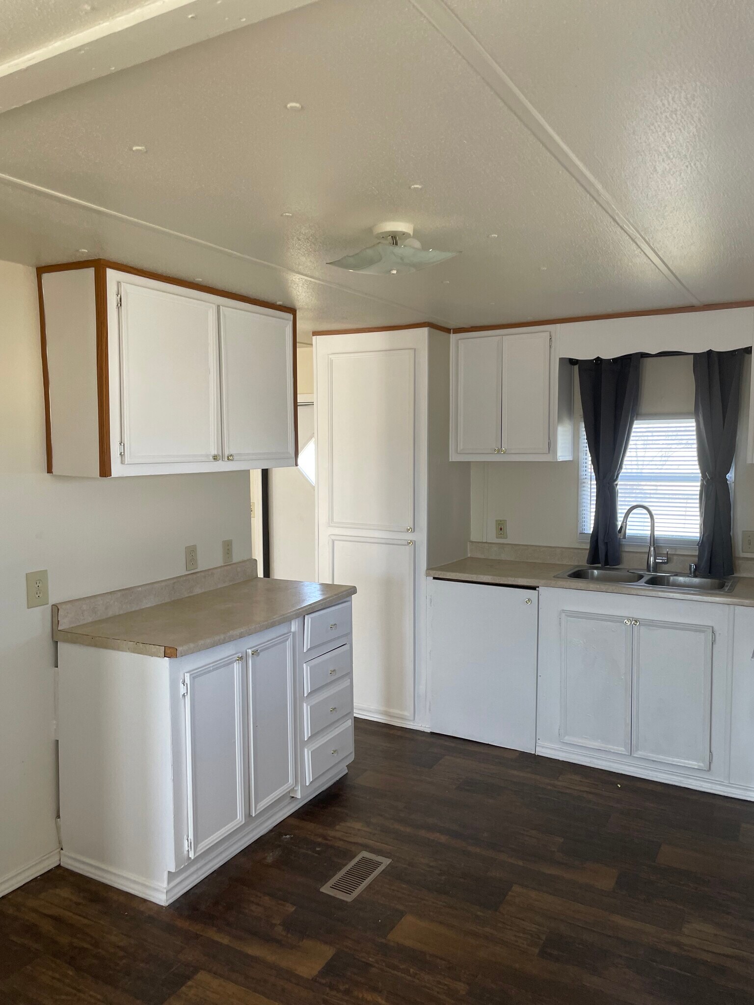 Building Photo - 7317 Walden Dr