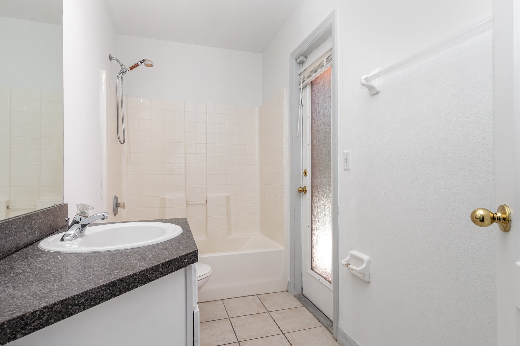 Building Photo - 923 Sandy Ridge Dr