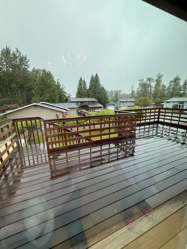 Building Photo - Gorgeous 4 bedroom home on corner lot in B...