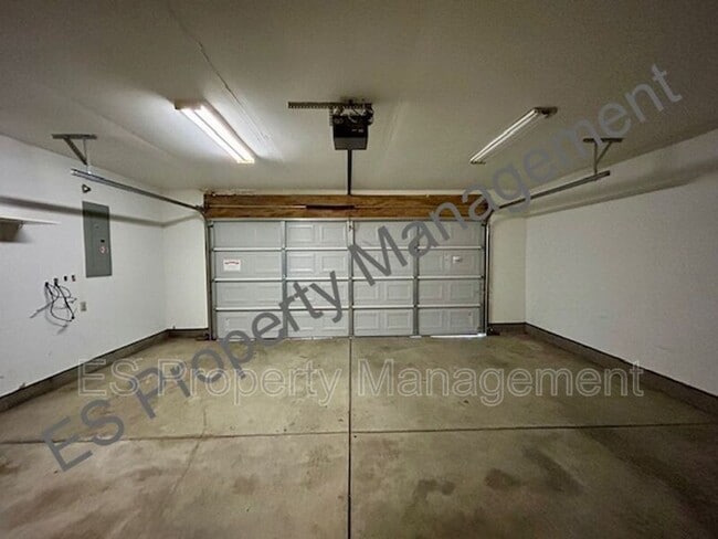 Building Photo - 11133 Autumn Creek Ct