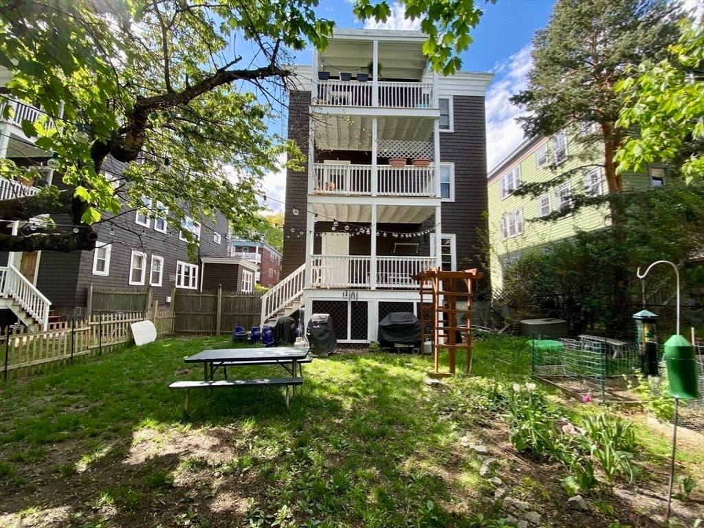 Building Photo - 12 Saint Peter St