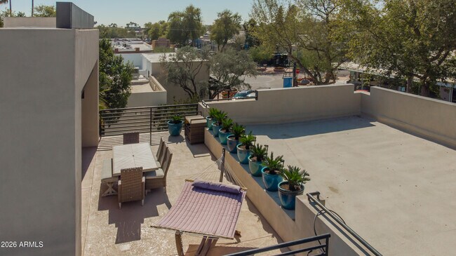 Building Photo - 4201 N Marshall Way