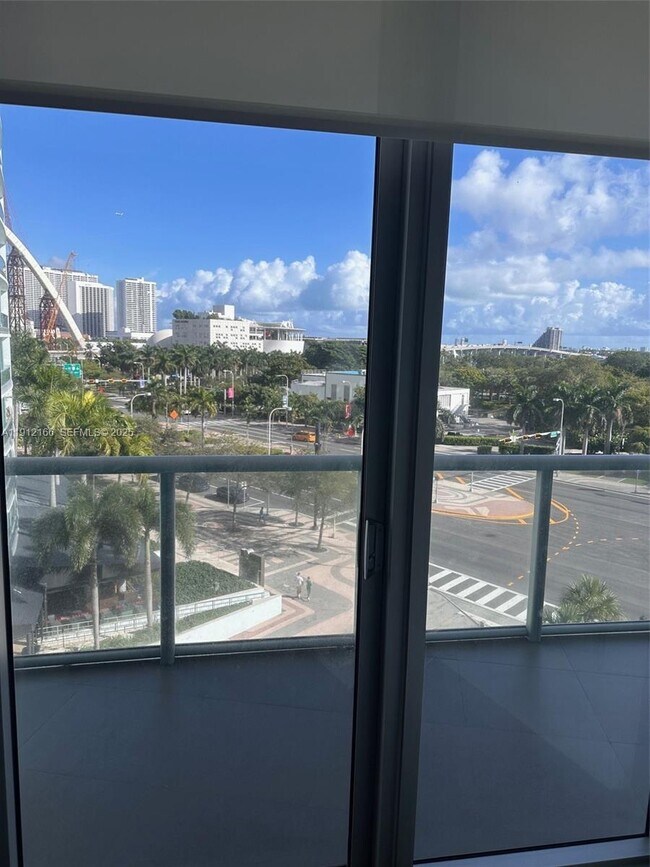 Building Photo - 888 Biscayne Blvd