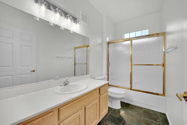 Building Photo - Experience Las Vegas in style and comfort with this beautiful first-floor 3-bedroom condo