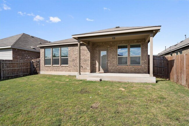 Building Photo - 209 Methodius Dr