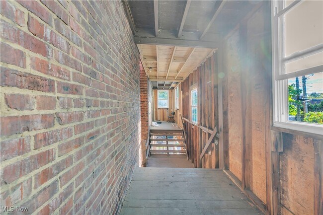 Building Photo - 1512 W 116th St