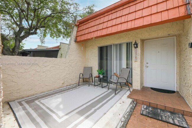 Building Photo - 6553 NW 99th Ave