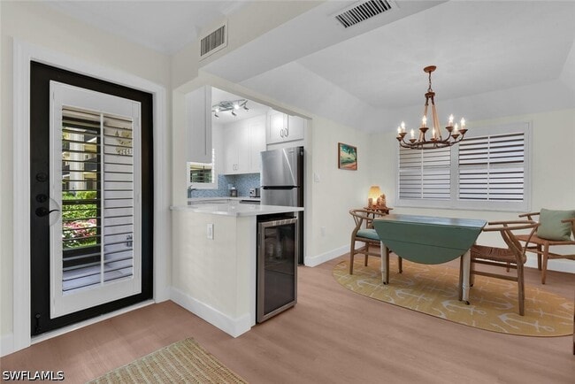 Building Photo - 3200 Gulf Shore Blvd N