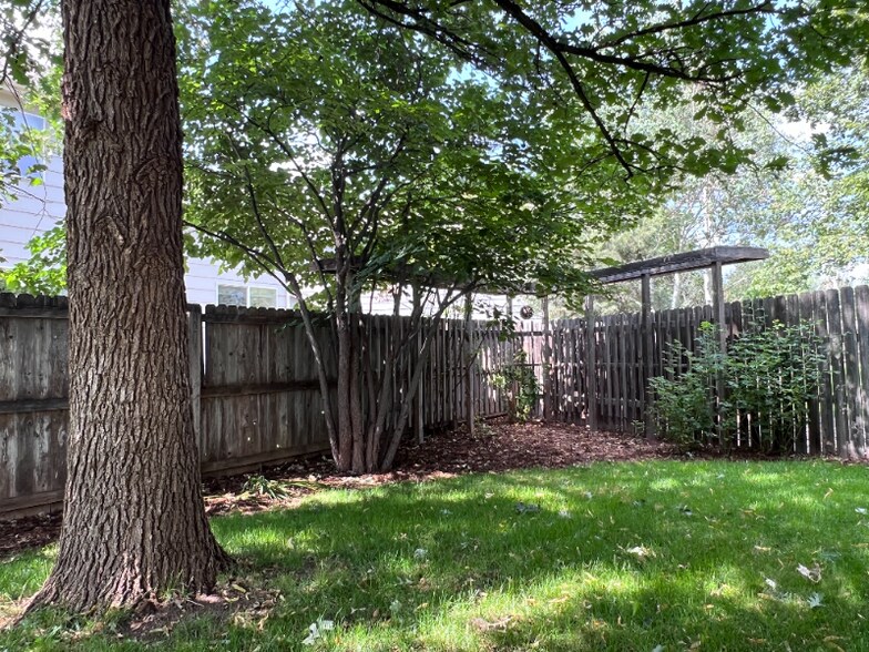 Building Photo - 1807 Antero Ct