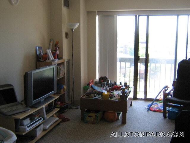 Building Photo - 15 N Beacon St