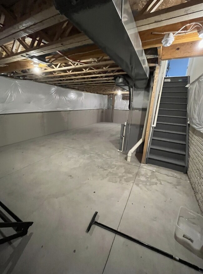 Building Photo - 50 Burroughs Dr