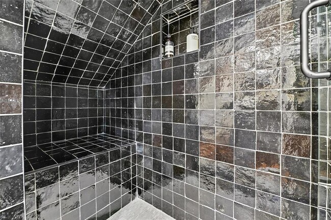 Building Photo - 545 Chestnut Ridge Cir