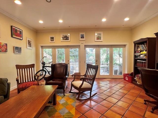 Building Photo - 544 E Ponce de Leon Ave
