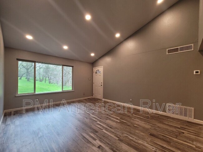 Building Photo - 9160 Madison Ave