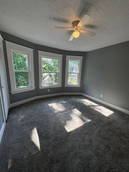 Building Photo - 1229 9th Ave