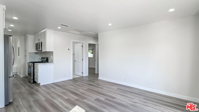 Building Photo - 2749 Griffith Park Blvd