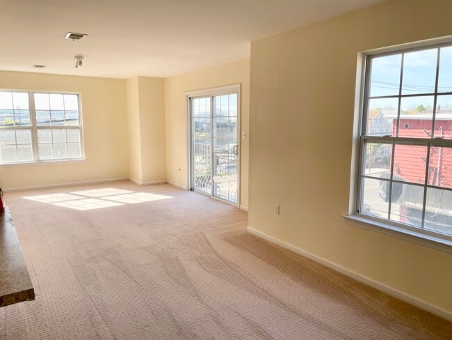 Building Photo - 149 Avenue E
