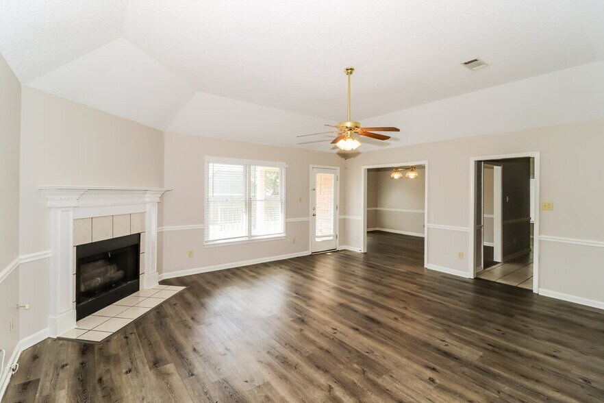 Building Photo - 7625 Dexter Park Dr
