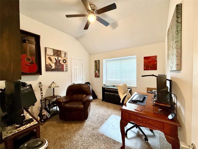 Building Photo - 1658 Glenmore Dr