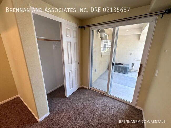 Building Photo - 2728 Farragut Rd