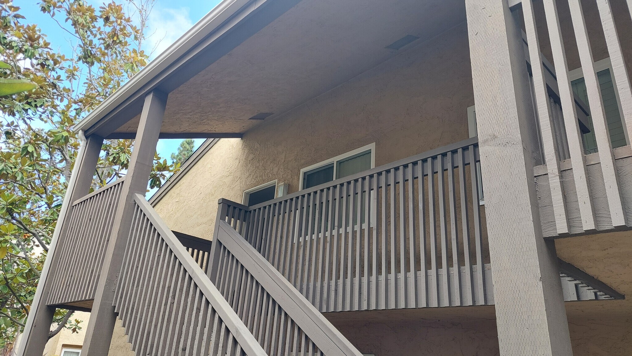 Building Photo - 8521 Villa La Jolla Dr