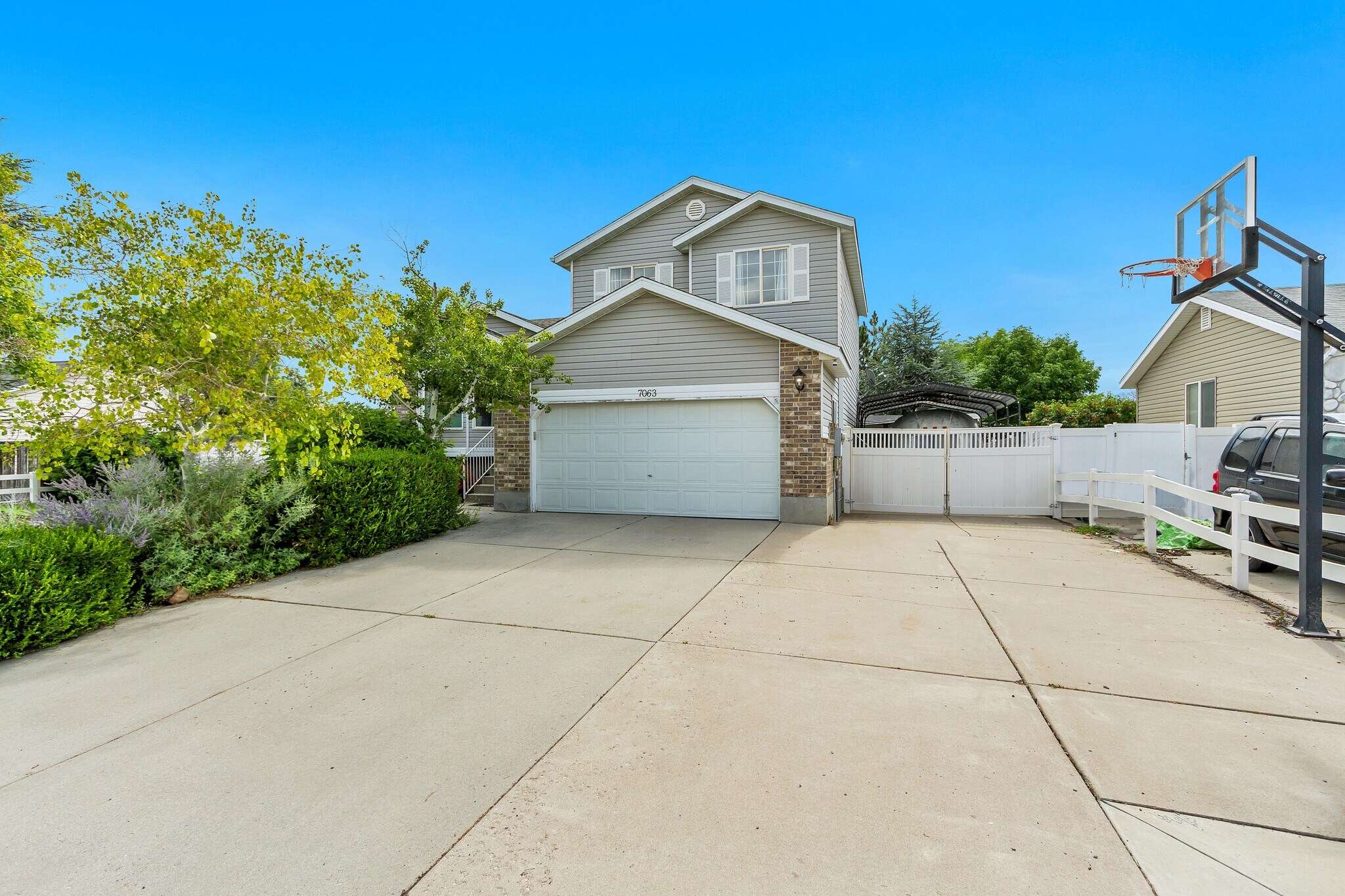Building Photo - 7063 S Swan Hill Dr