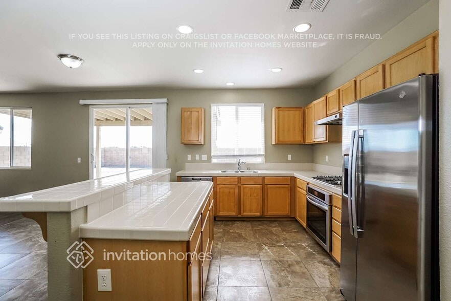 Building Photo - 38317 Antibes Dr