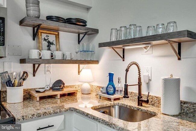 Building Photo - 241 Wildcat Dr