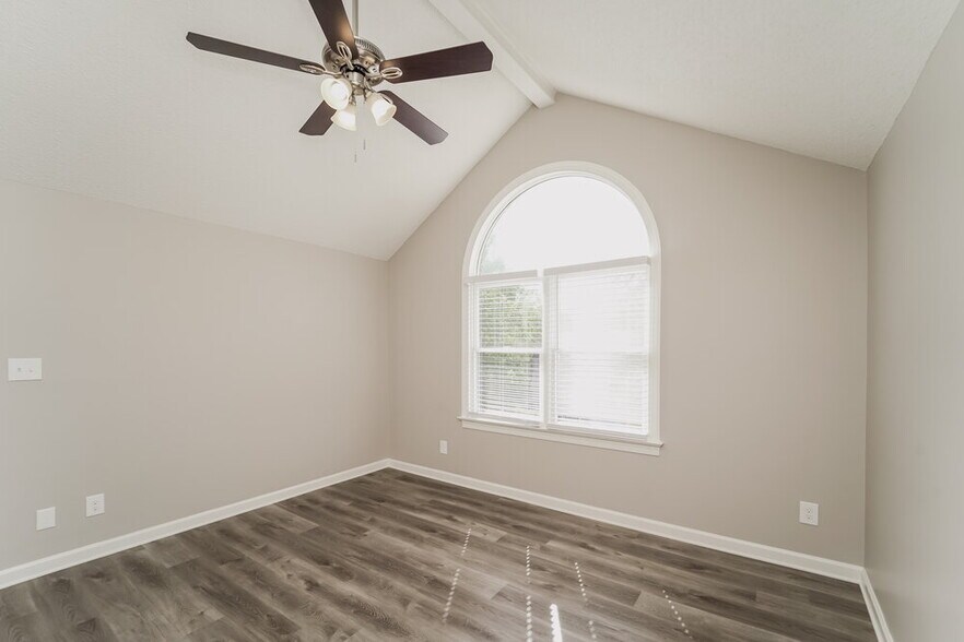 Building Photo - 938 Brightmoor Dr