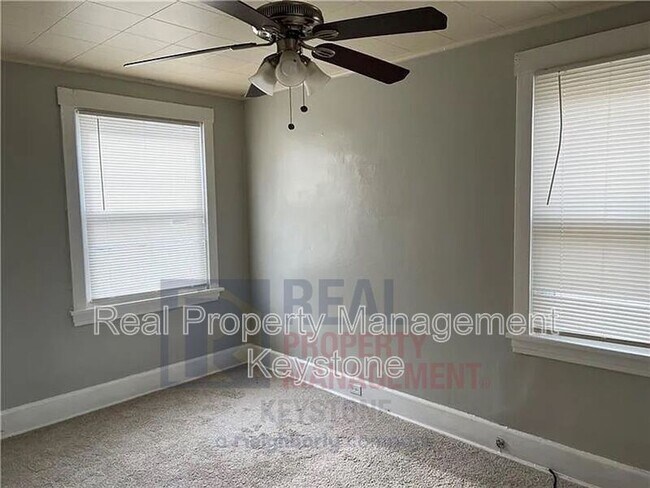 Building Photo - 33 Merritt Ave