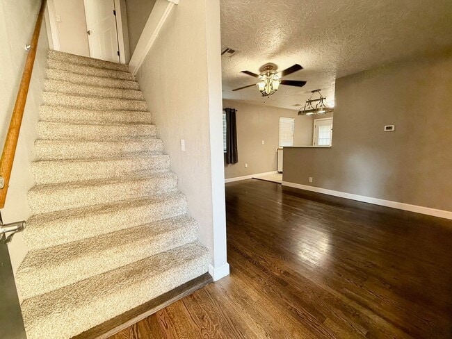 Building Photo - 4 Bed Family Home