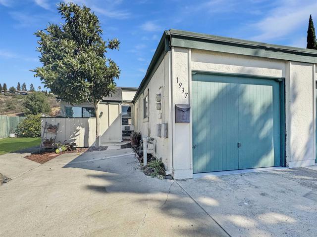 Building Photo - 1937 Terracina Cir