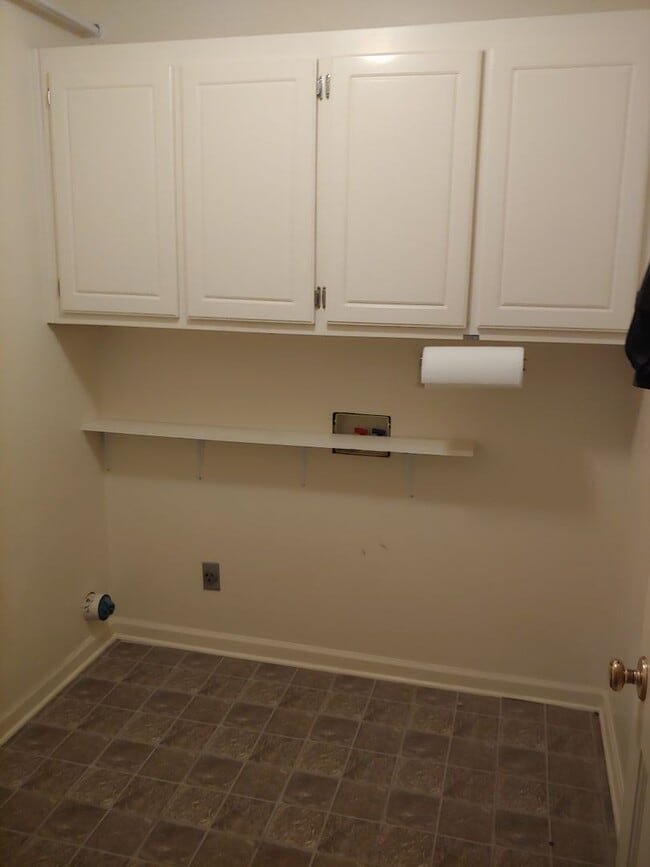 Primary Photo - 4001 Hanover Ct