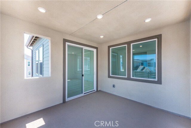 Building Photo - 363 Proctor