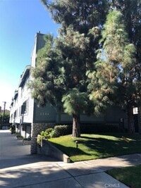 Building Photo - 2248 Del Mar Rd